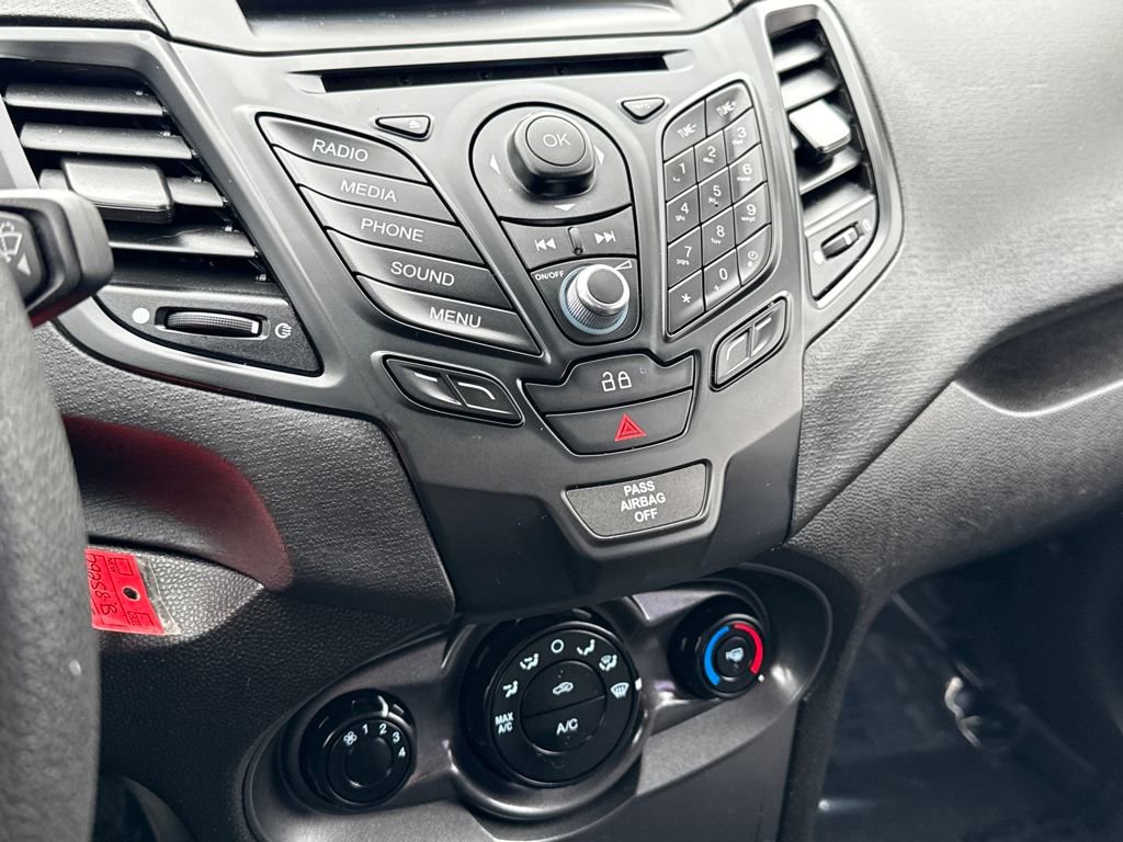 Used 2015 Ford Fiesta S image 21
