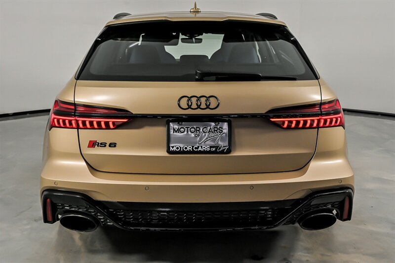 Used 2024 Audi RS 6 performance AWD/4WD image 9