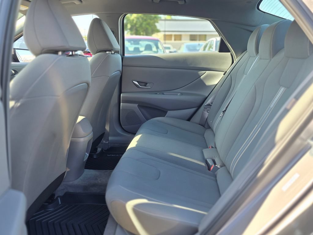 Certified 2024 Hyundai Elantra SEL FWD image 15