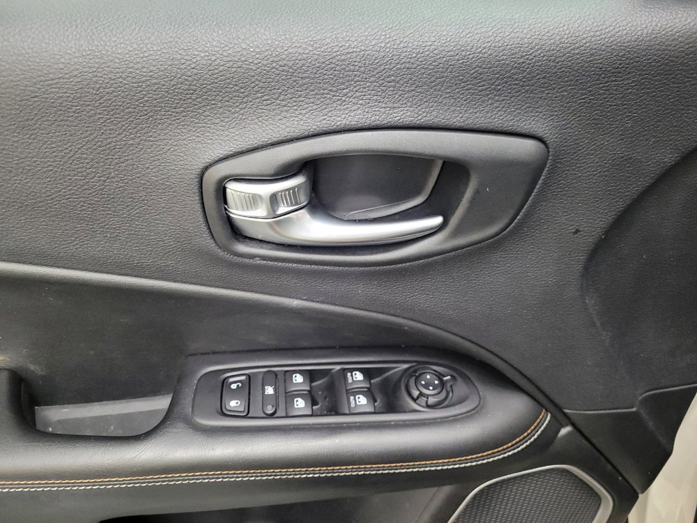 Used 2021 Jeep Compass Latitude w/ Convenience Group AWD/4WD image 27