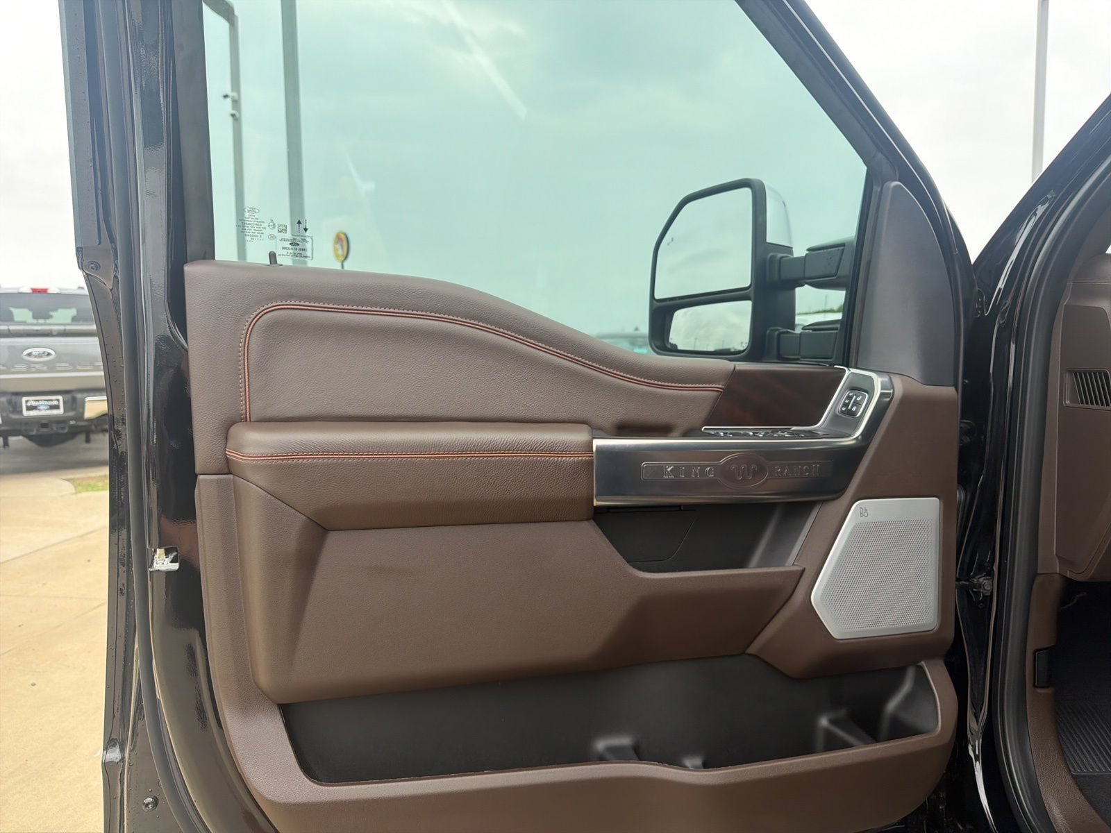 New 2026 Ford F350 King Ranch w/ Chrome Package AWD/4WD image 13