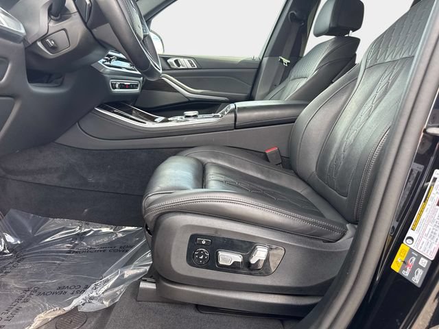 Used 2025 BMW X5 xDrive50e AWD/4WD image 16