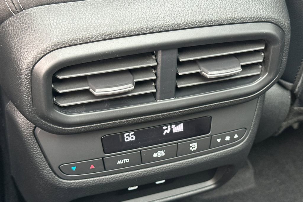 New 2026 Honda Pilot Touring image 13