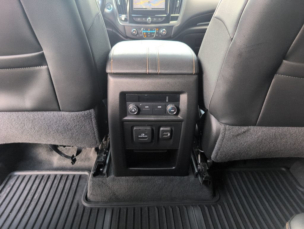 Used 2019 Chevrolet Traverse RS FWD image 33