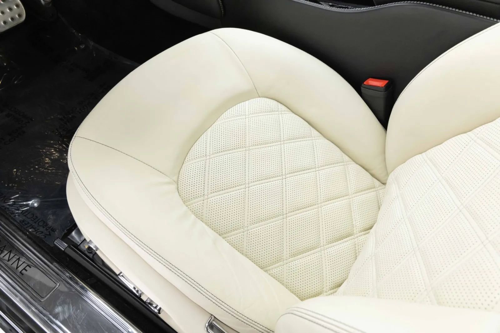 Used 2014 Bentley Mulsanne RWD image 32