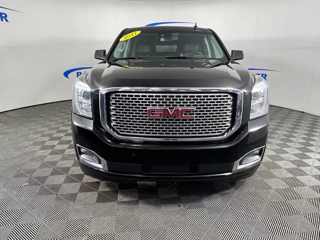 Used 2017 GMC Yukon XL Denali w/ Open Road Package AWD/4WD image 9
