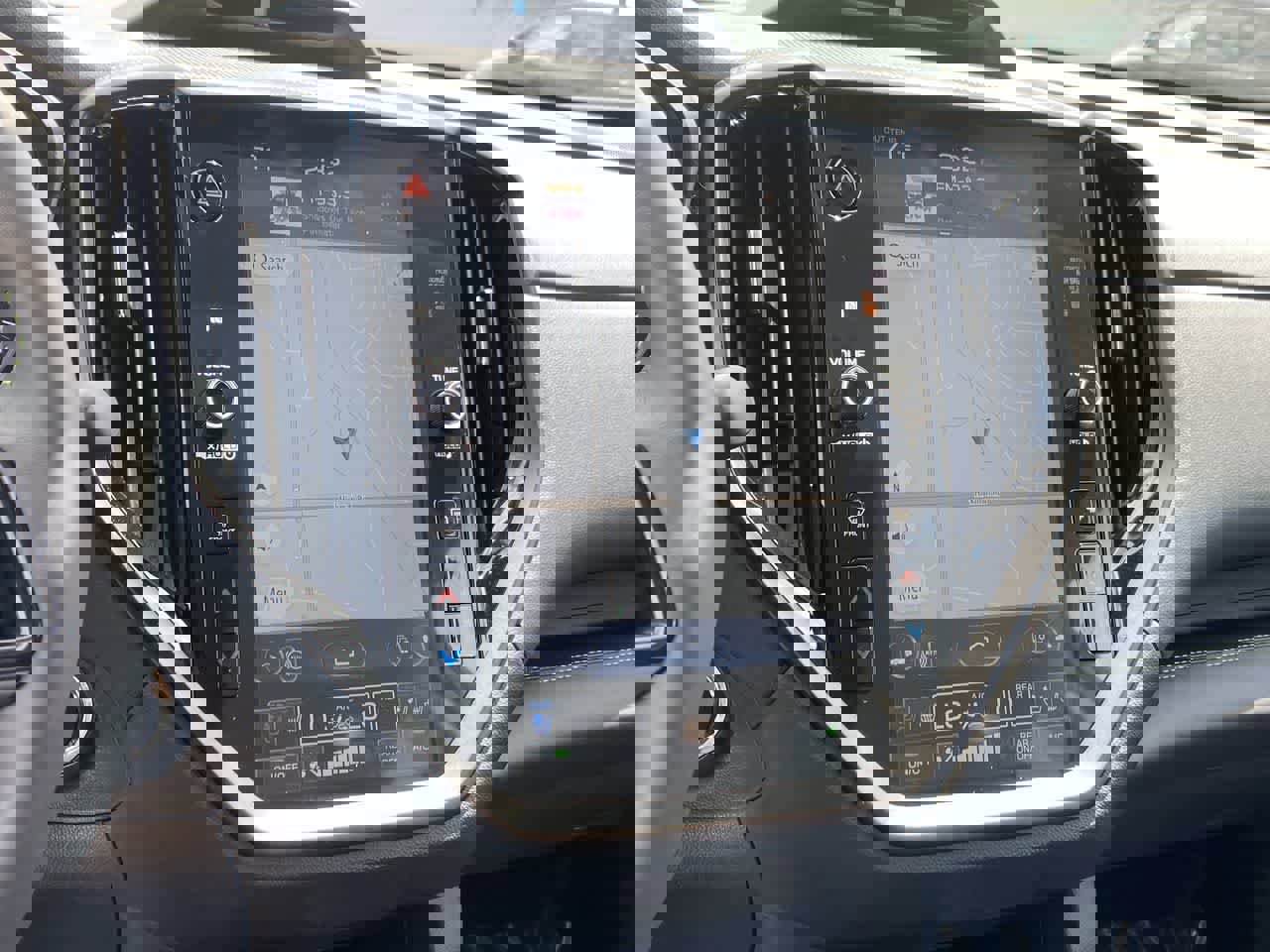 Used 2025 Subaru Ascent Bronze Edition image 27