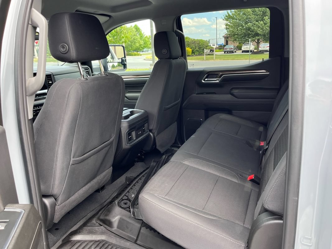 Used 2024 Chevrolet Silverado 1500 RST w/ Max Trailering Package AWD/4WD image 11