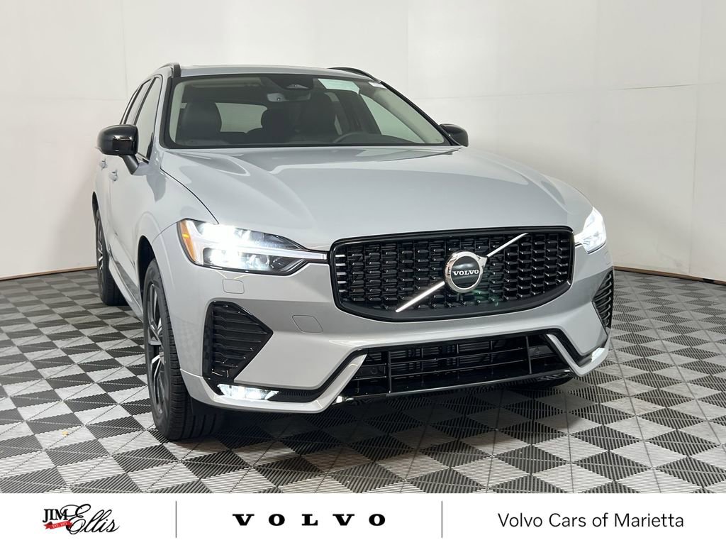 New 2025 Volvo XC60 B5 Core w/ Climate Package image 3