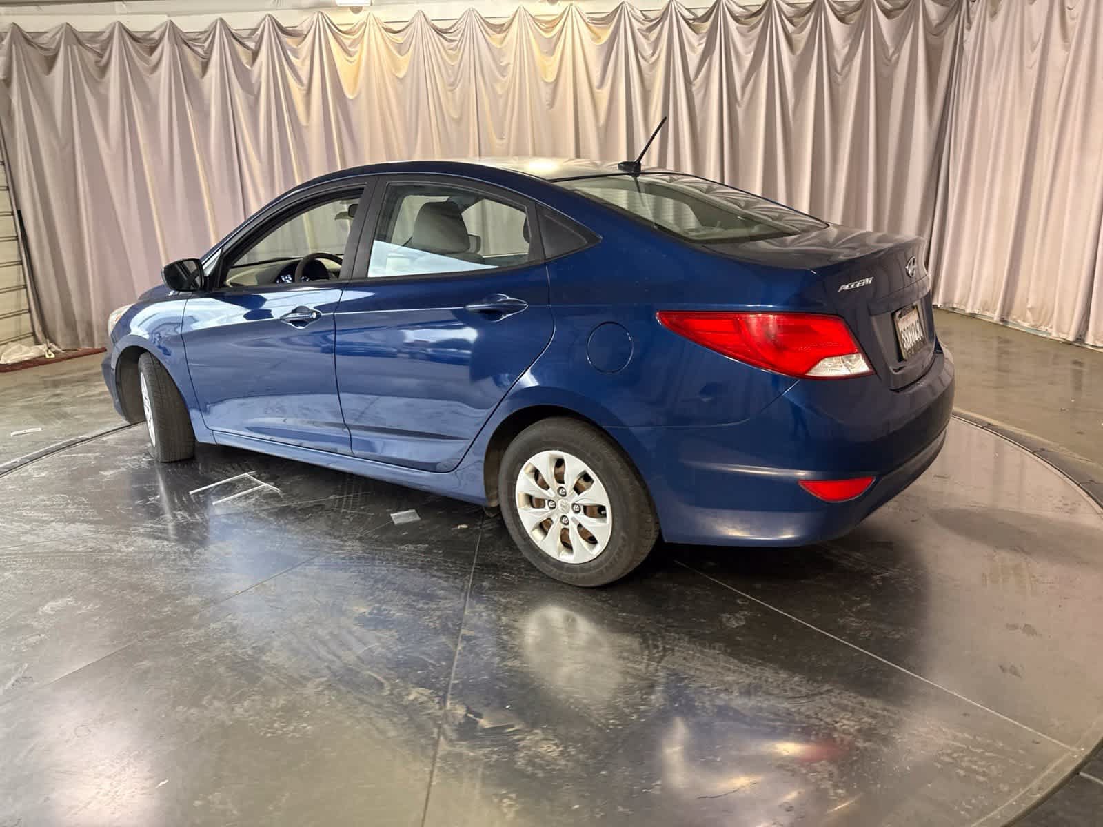 Used 2017 Hyundai Accent SE FWD image 3