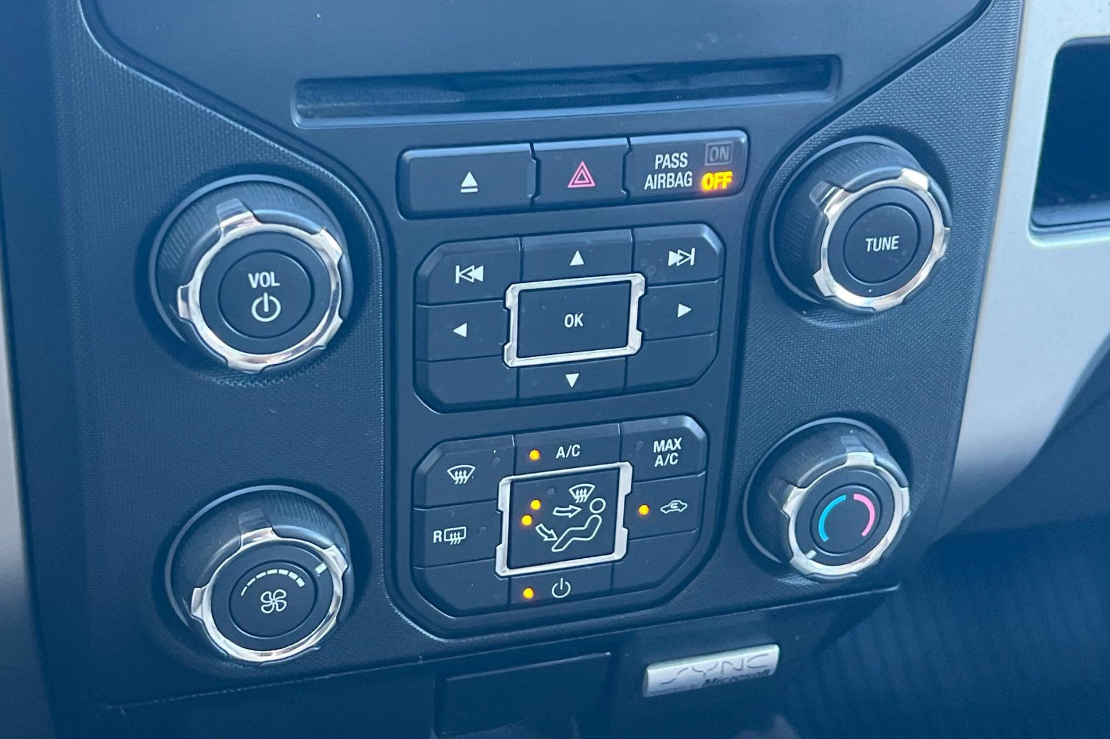 Used 2014 Ford F150 4x4 SuperCrew image 16