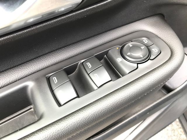 Used 2023 GMC Terrain SLE w/ Driver Convenience Package FWD image 18