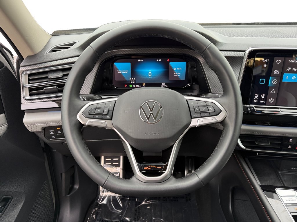 Used 2024 Volkswagen Atlas Peak Edition SE AWD/4WD image 12