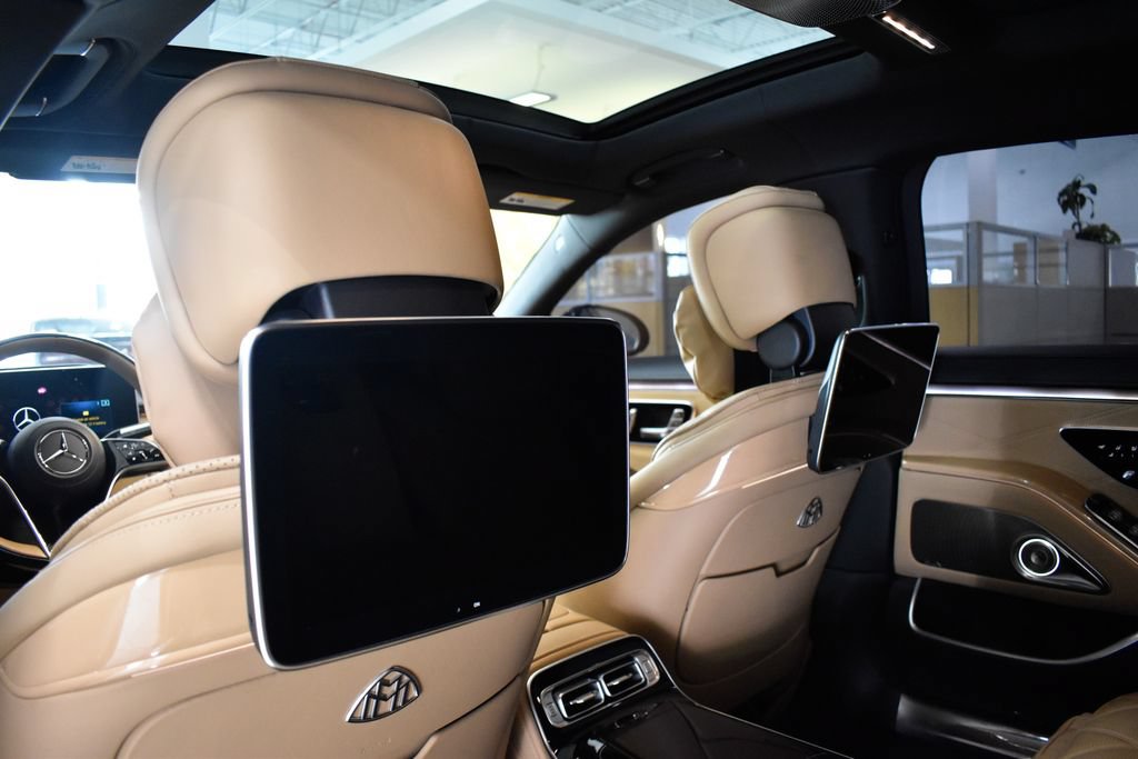 Certified 2023 Mercedes-Benz Maybach S 680 4MATIC image 32