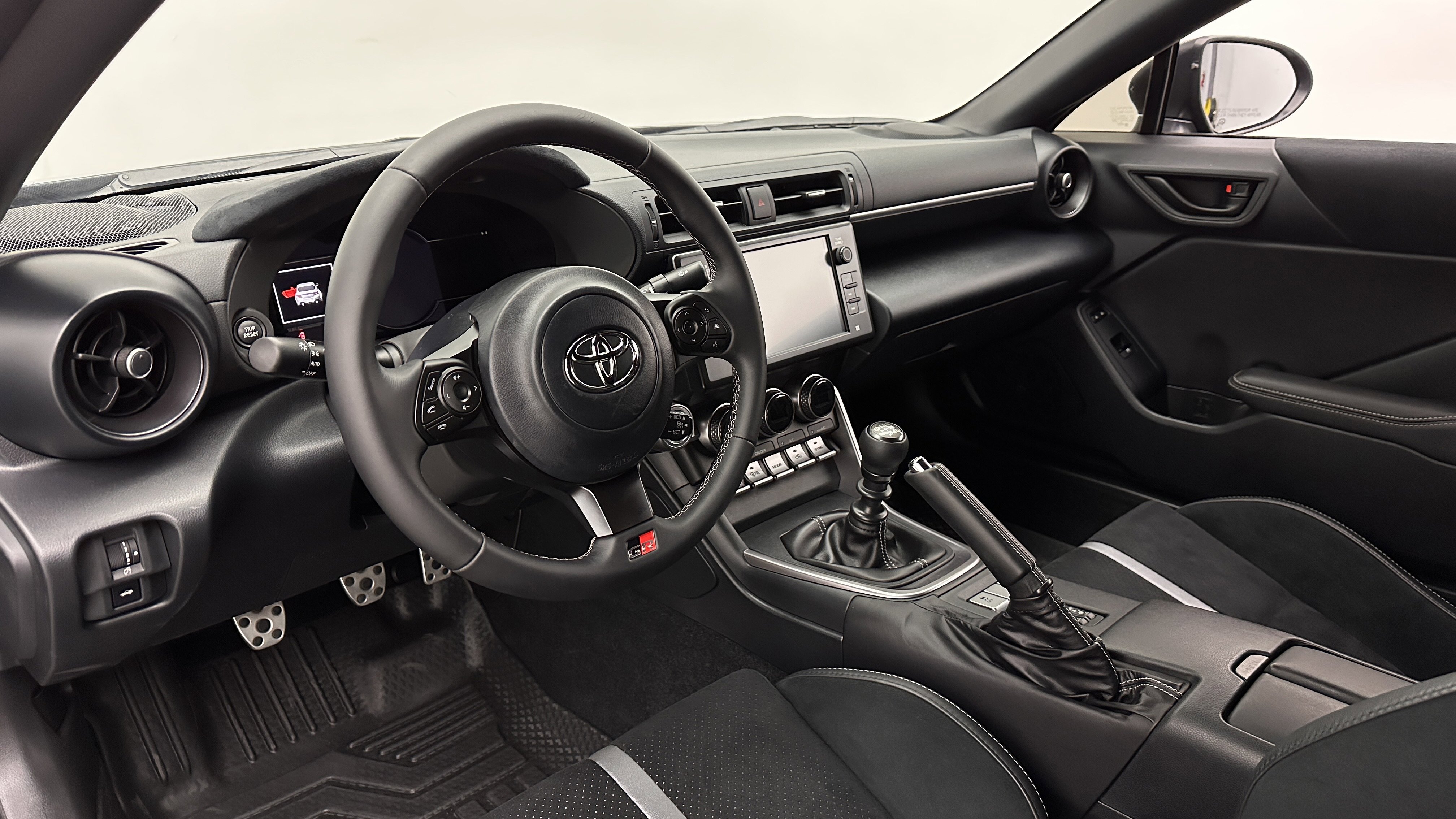 Used 2025 Toyota GR86 Premium image 10