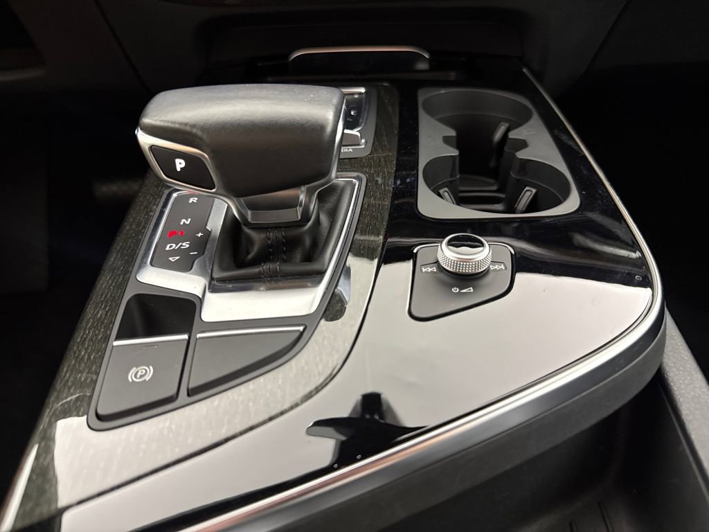 Used 2018 Audi Q7 3.0T Prestige image 18