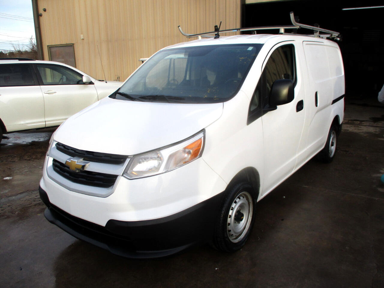 Used 2017 Chevrolet City Express LT image 1
