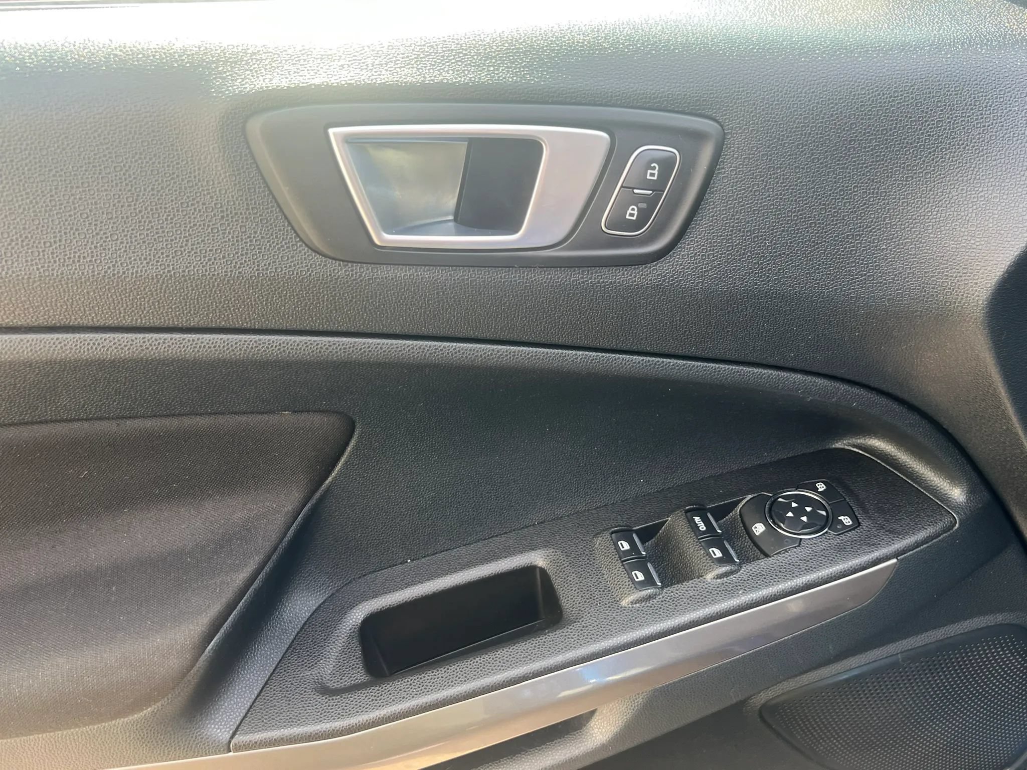 Used 2019 Ford EcoSport SE w/ SE Convenience Package AWD/4WD image 13