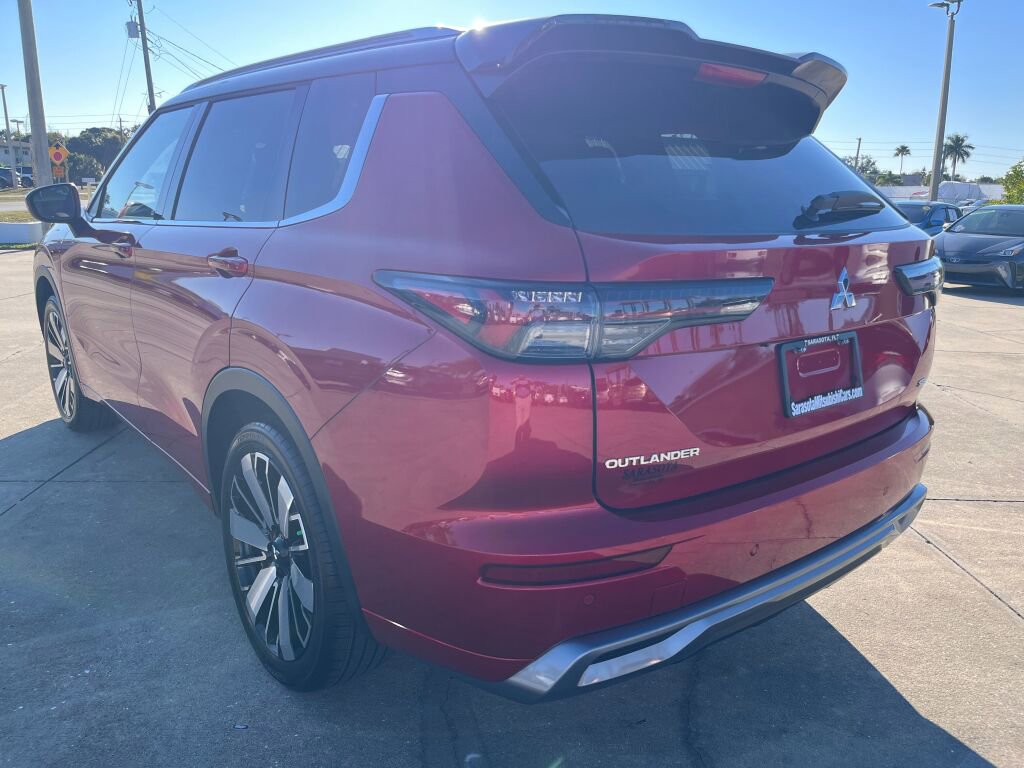 New 2026 Mitsubishi Outlander SEL image 5