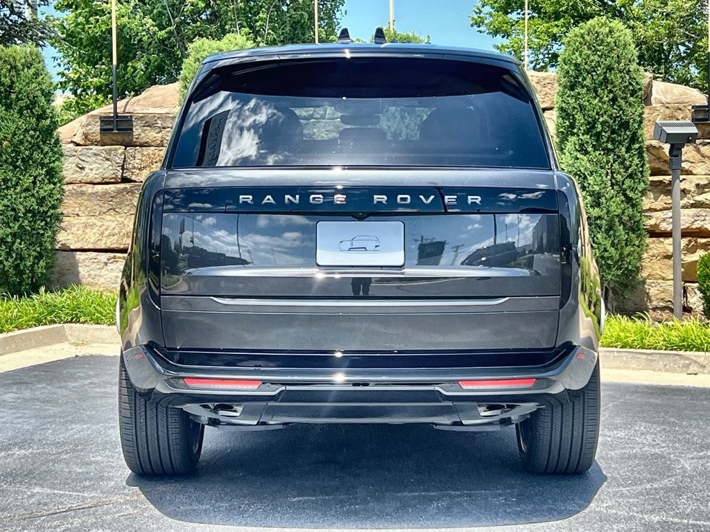 Certified 2026 Land Rover Range Rover SE AWD/4WD image 4