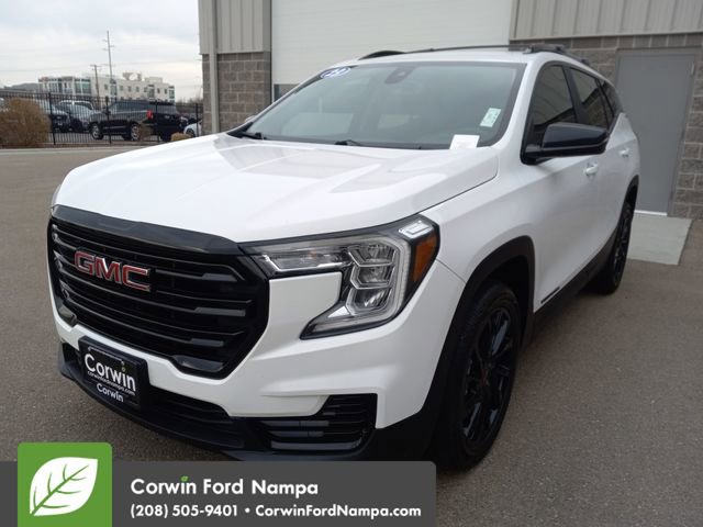 Used 2023 GMC Terrain SLE w/ Driver Convenience Package image 7