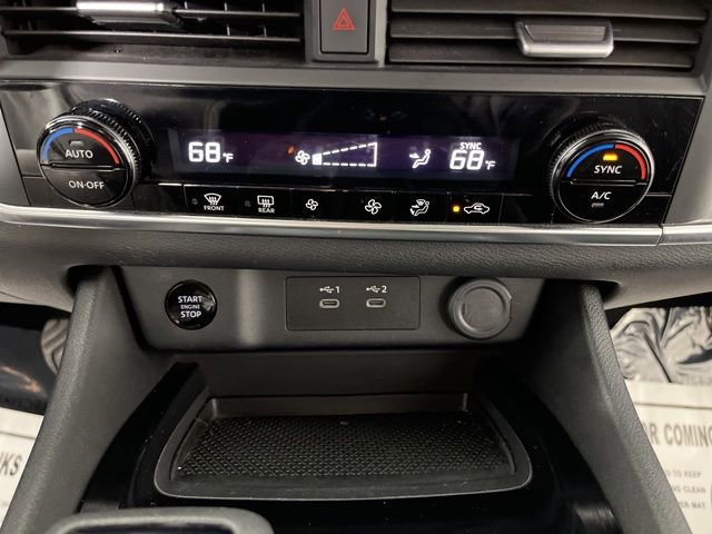 Used 2024 Nissan Rogue SV image 25