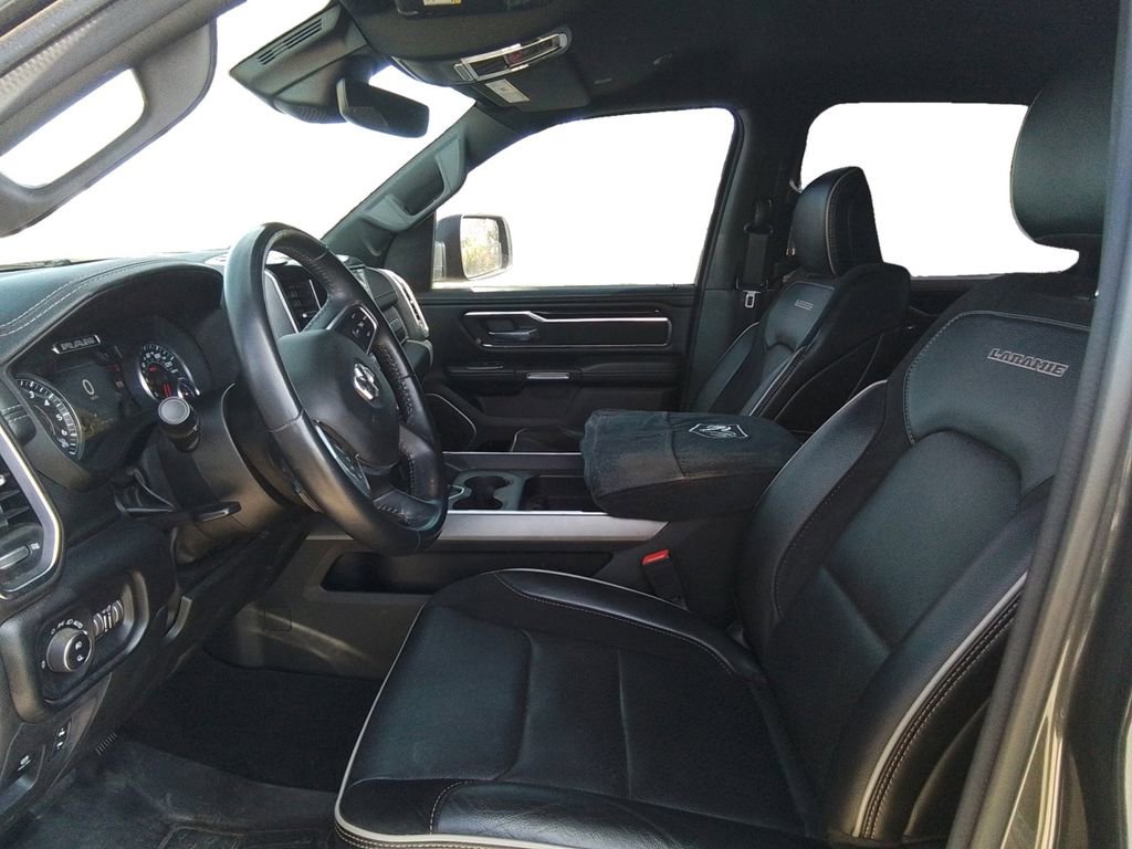 Used 2022 RAM 1500 Laramie w/ Sport Appearance Package image 9