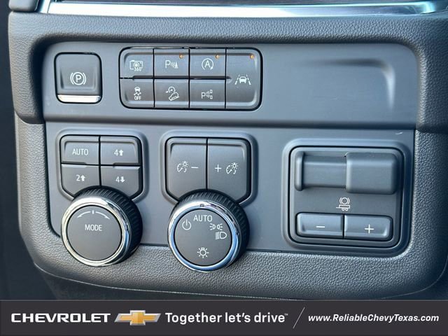 New 2025 Chevrolet Suburban LS w/ Max Trailering Package AWD/4WD image 21
