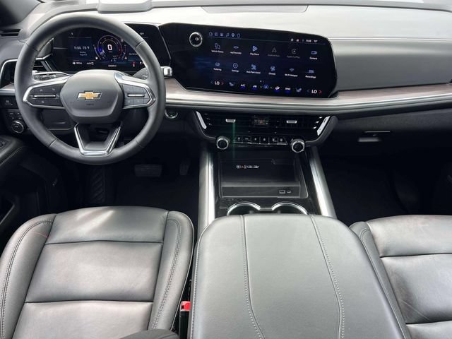Certified 2026 Chevrolet Suburban LT w/ Comfort Package AWD/4WD image 14