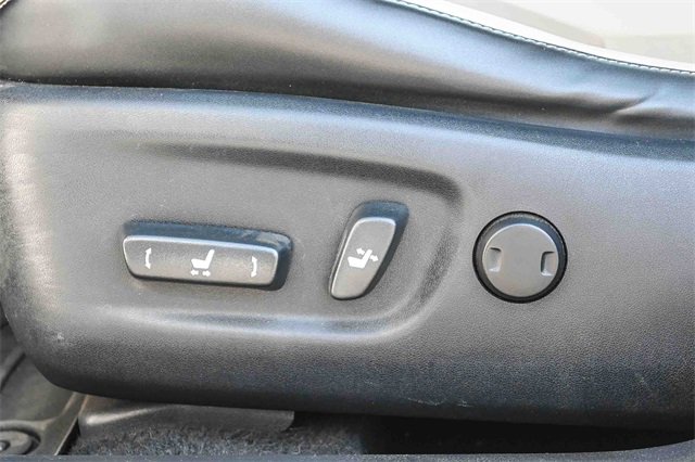 Used 2017 Lexus CT 200h w/ Navigation System Package image 24