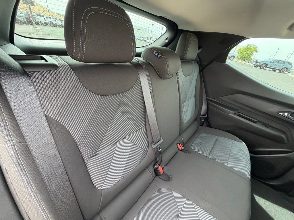 New 2027 Chevrolet Bolt LT w/ Comfort Package FWD image 17