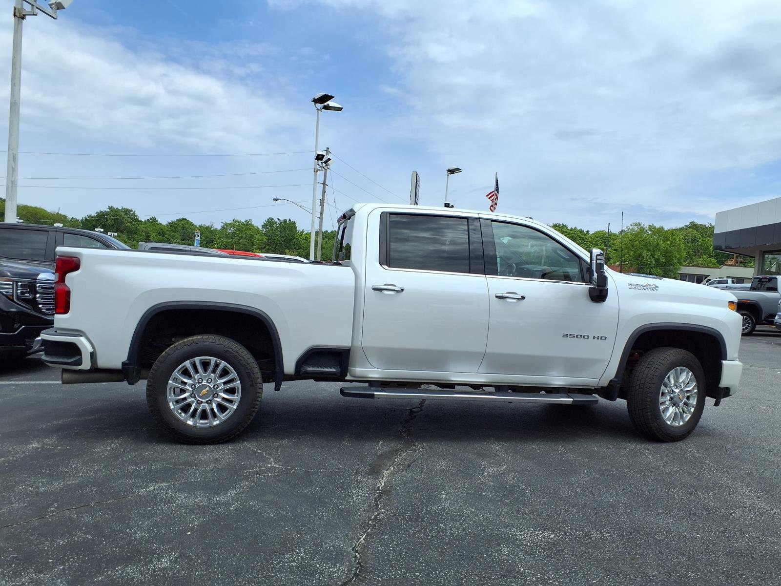 Used 2023 Chevrolet Silverado 3500 High Country w/ Z71 Off-Road Package AWD/4WD image 34