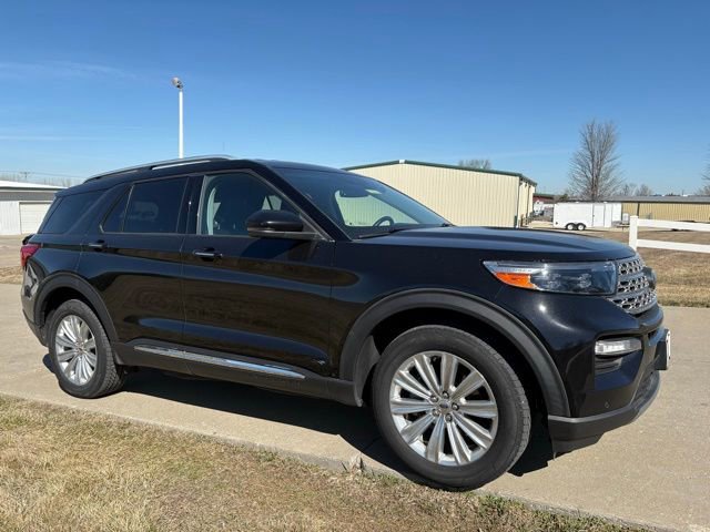 Used 2020 Ford Explorer Limited w/ Class III Trailer Tow Package image 3