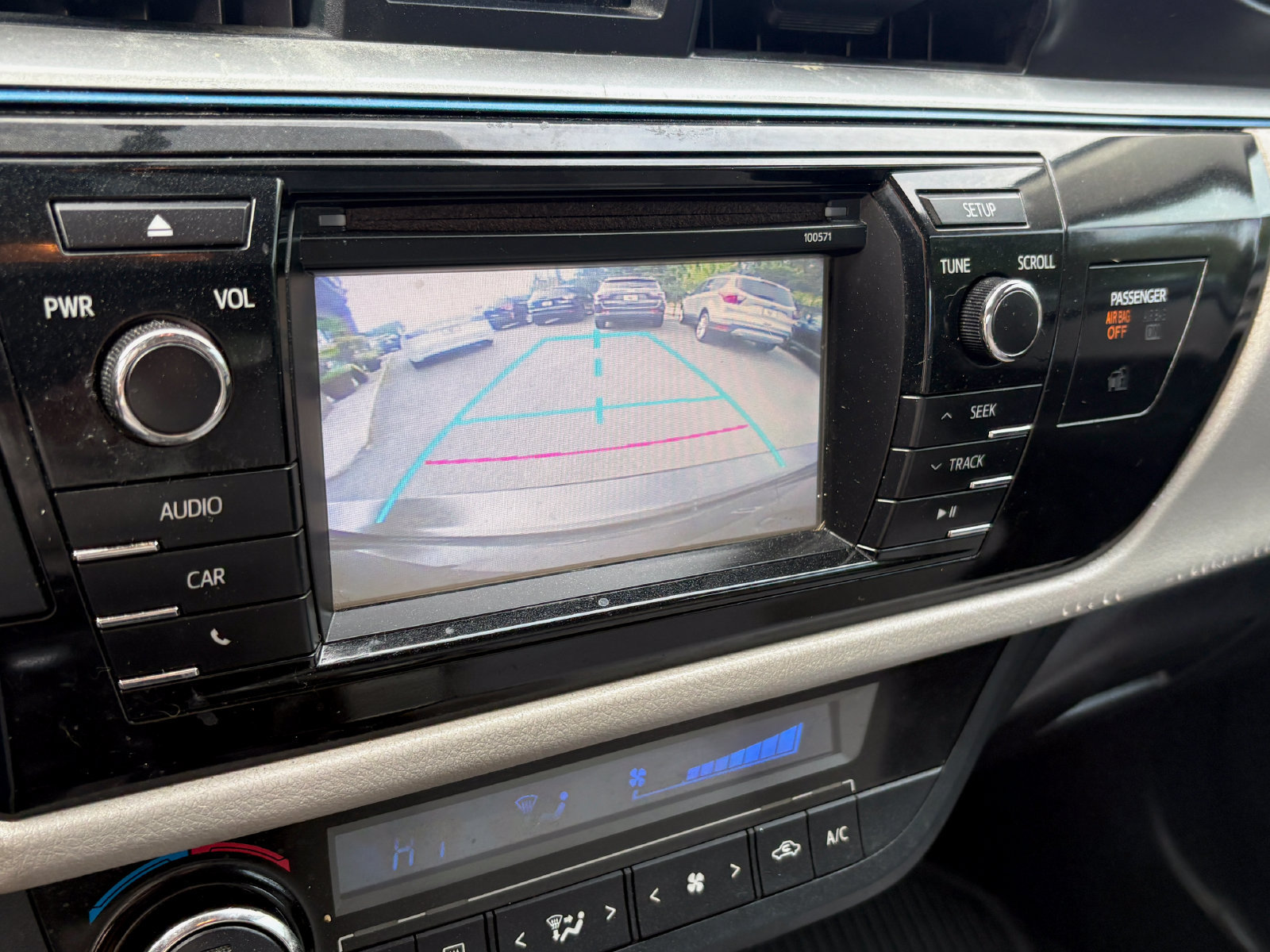 Used 2016 Toyota Corolla LE FWD image 34