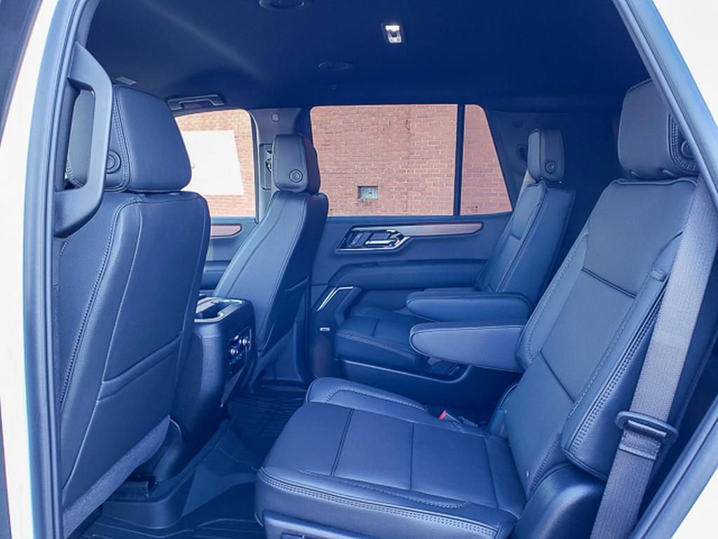 New 2026 GMC Yukon Denali w/ LPO, Floor Liner Package image 10