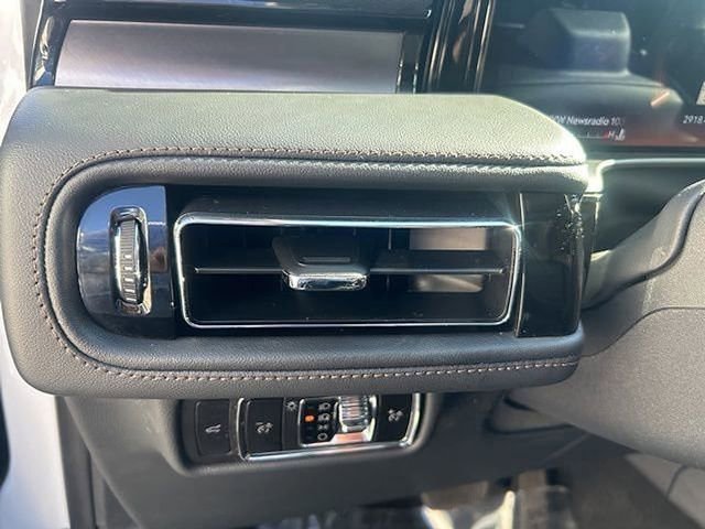 New 2026 Lincoln Aviator Premiere image 15