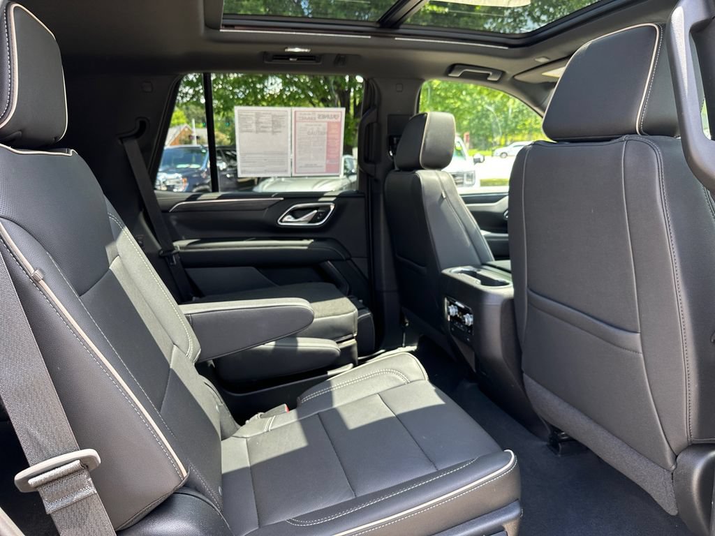 Used 2022 GMC Yukon SLT w/ SLT Premium Package AWD/4WD image 48