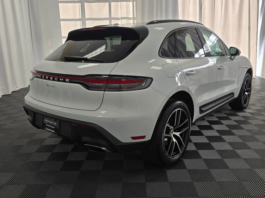New 2026 Porsche Macan image 7