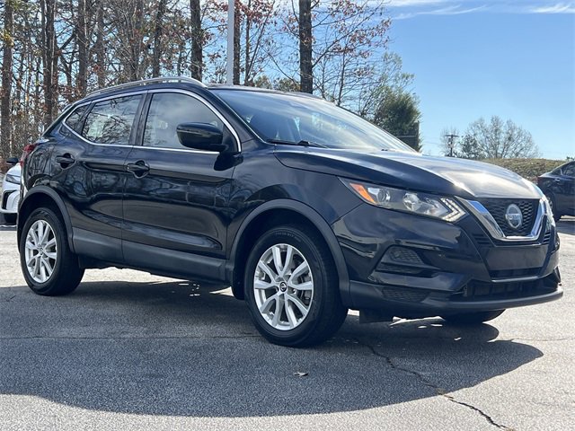 Used 2020 Nissan Rogue Sport SV image 2