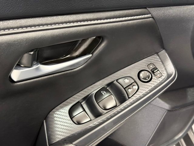 Used 2025 Nissan Sentra SV image 14