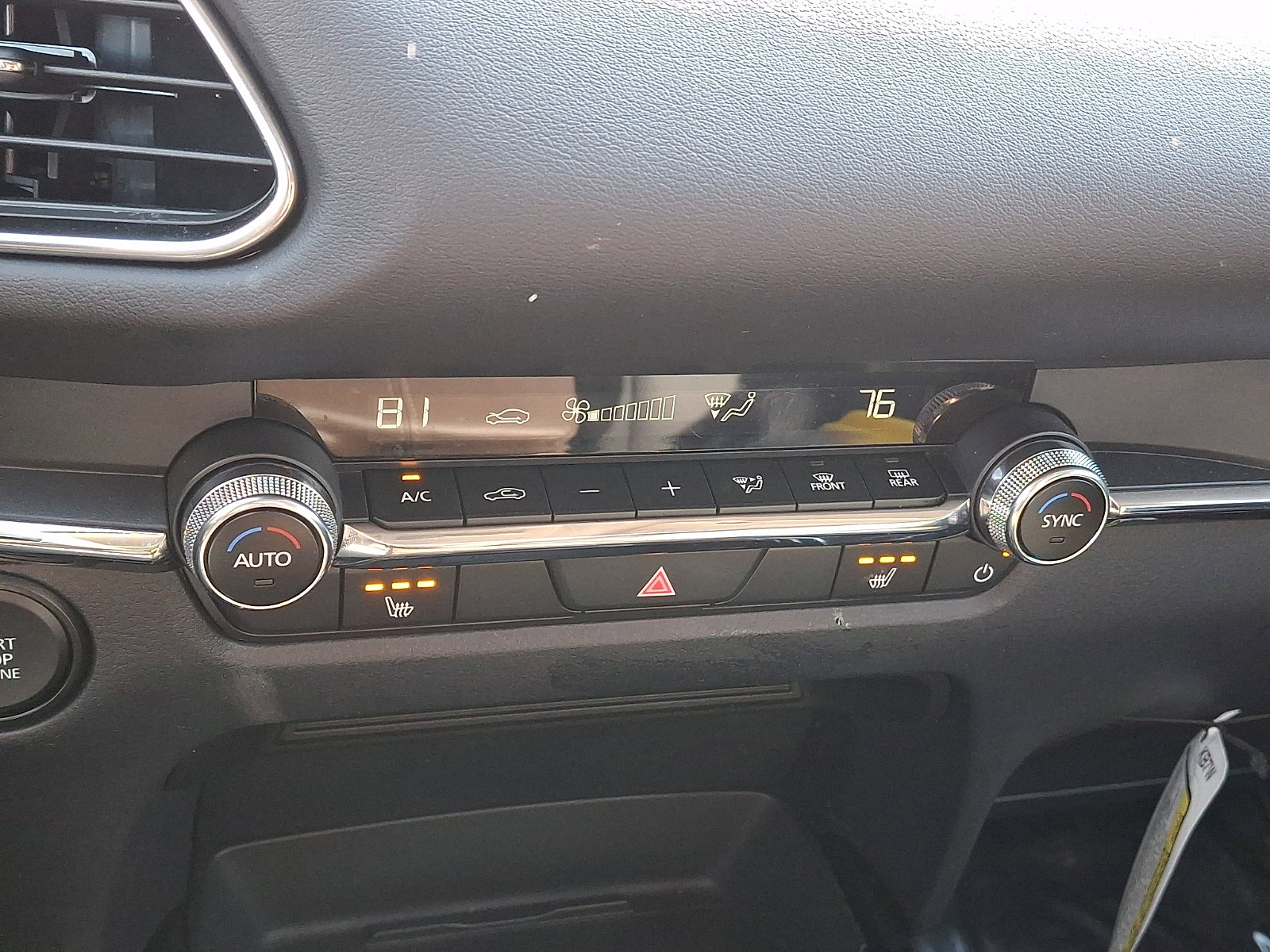 Certified 2025 MAZDA CX-30 AWD 2.5 S w/ Premium Package image 15