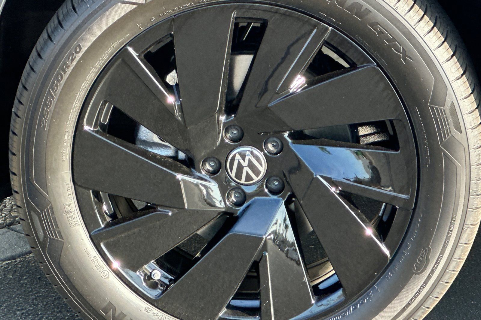 New 2026 Volkswagen Atlas SE image 26