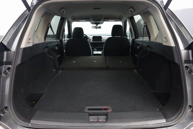 Certified 2026 Nissan Rogue SV image 26