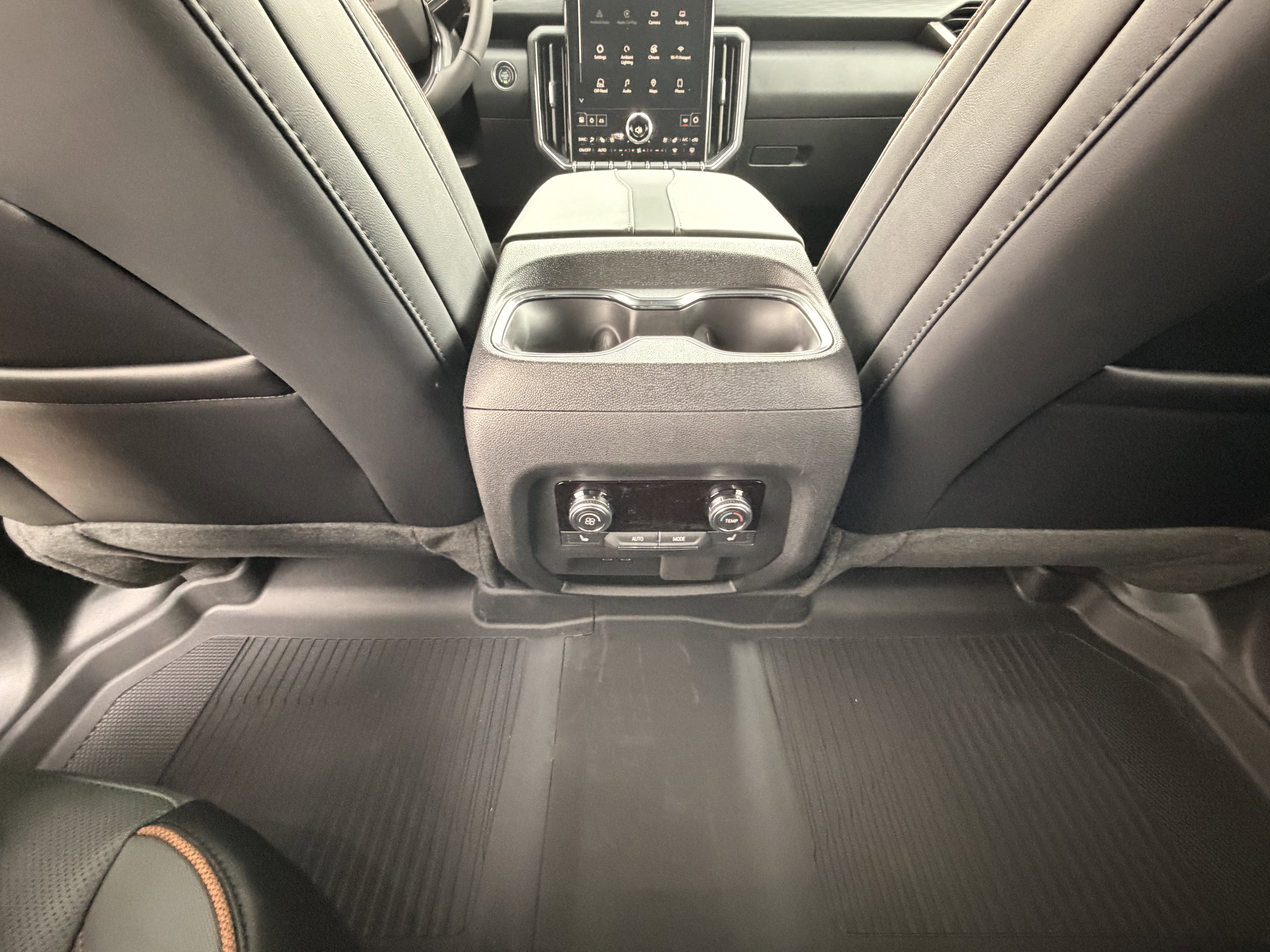 New 2026 GMC Acadia AT4 w/ Luxury Package image 37