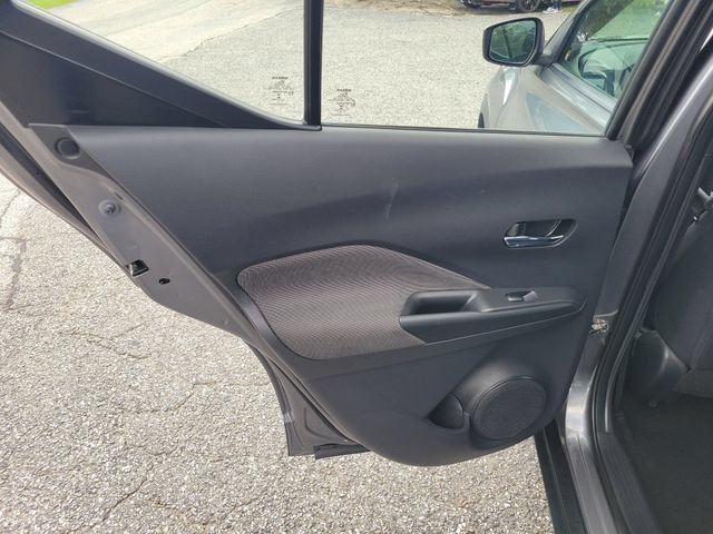 Used 2019 Nissan Kicks SV FWD image 13