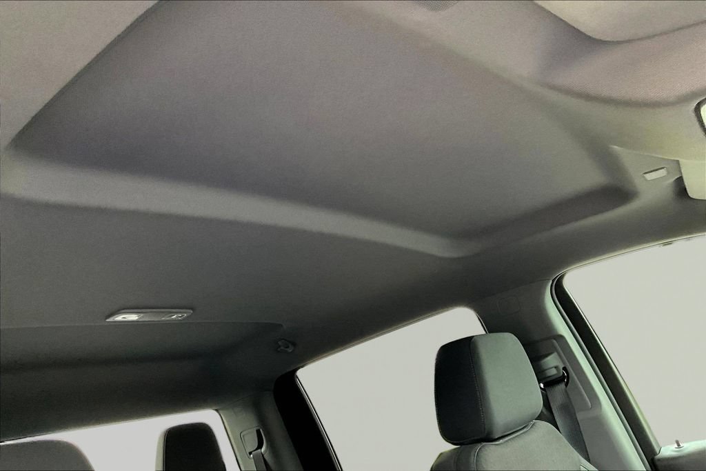 Used 2026 Chevrolet Silverado 1500 Custom AWD/4WD image 30