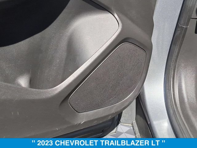 Used 2023 Chevrolet TrailBlazer LT w/ Convenience Package AWD/4WD image 12
