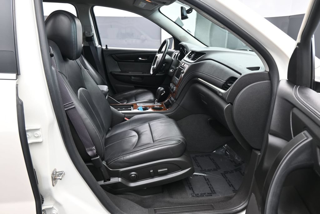 Used 2013 Chevrolet Traverse LT FWD image 42