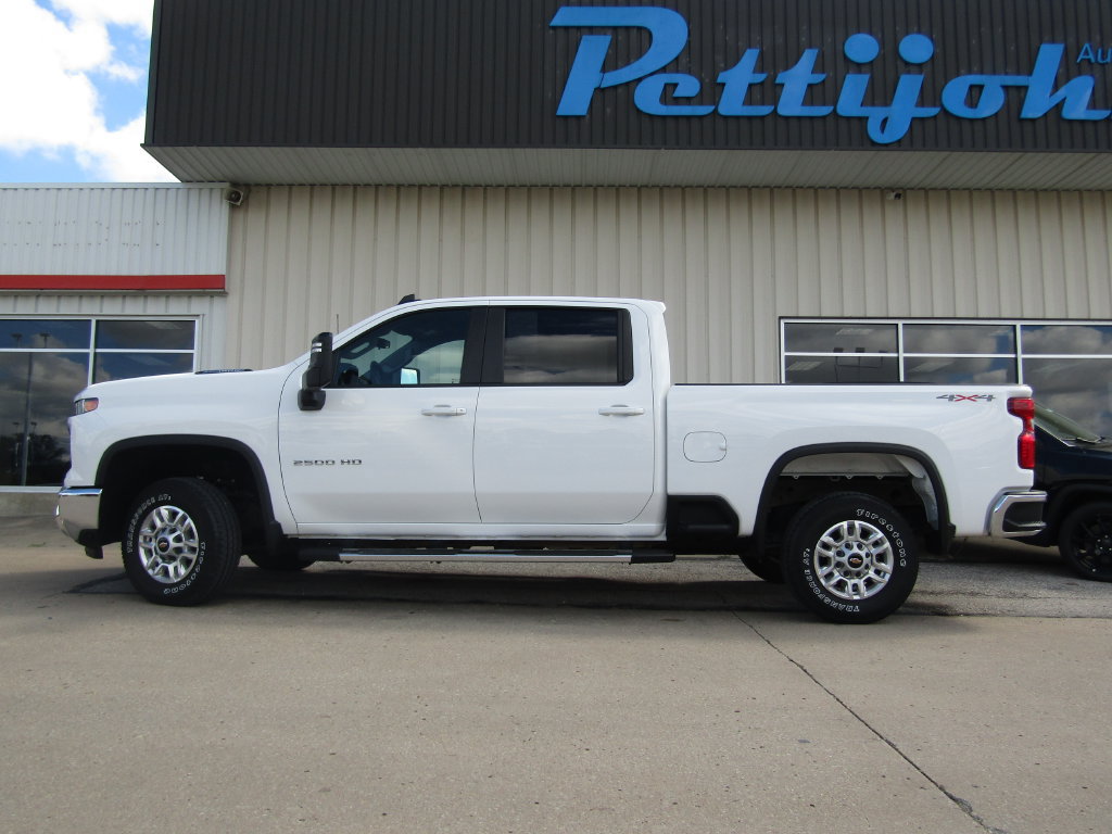 Used 2026 Chevrolet Silverado 2500 LT AWD/4WD image 11