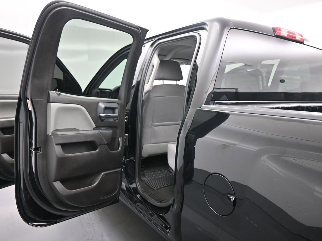 Used 2018 Chevrolet Silverado 1500 Custom w/ Custom Value Package image 13